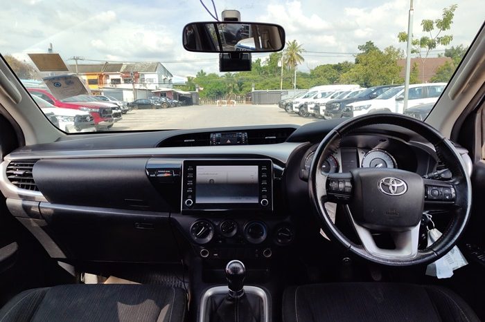 REVO 4WD 2021 2.4E MT DOUBLE CAB SILVER  7835 full