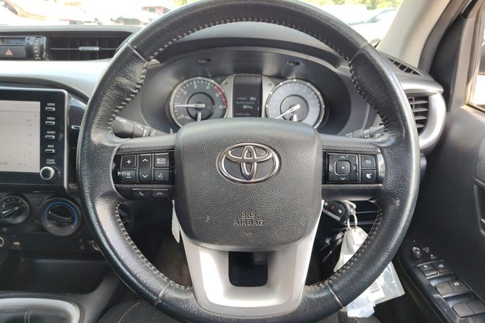REVO 4WD 2021 2.4E MT DOUBLE CAB SILVER  7835 full