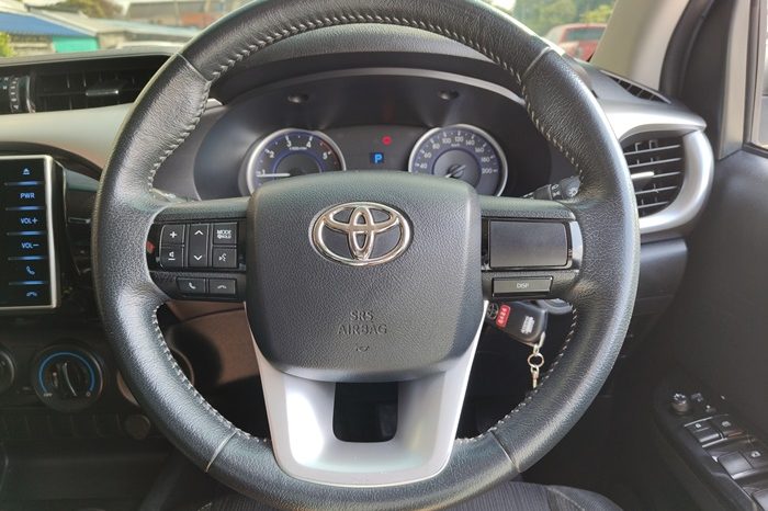 REVO PRE 2020 2.4E AT DOUBLE CAB SILVER  6424 full