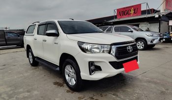 REVO PRE 2019 2.4E AT DOUBLE CAB WHITE  3970 full