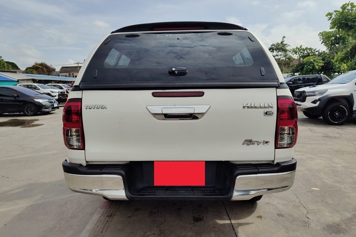 REVO PRE 2019 2.4E AT DOUBLE CAB WHITE  3970 full
