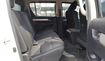 REVO PRE 2019 2.4E AT DOUBLE CAB WHITE  3970 full