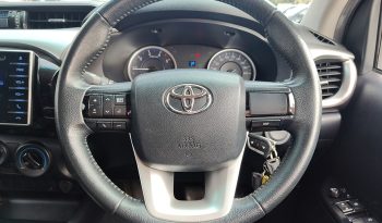 REVO PRE 2019 2.4E AT DOUBLE CAB WHITE  3970 full