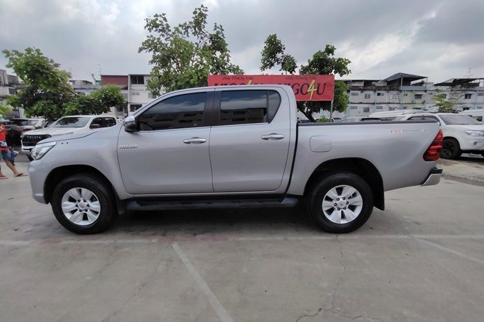 REVO PRE 2020 2.4G AT DOUBLE CAB SILVER  378 full