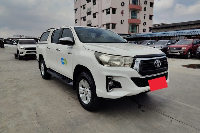 REVO PRE 2019 2.4E AT DOUBLE CAB WHITE  3964 full