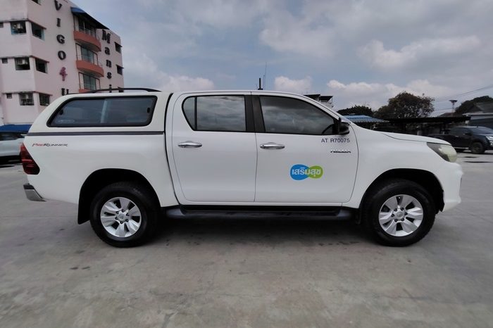 REVO PRE 2019 2.4E AT DOUBLE CAB WHITE  3964 full