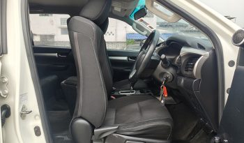 REVO PRE 2019 2.4E AT DOUBLE CAB WHITE  3965 full