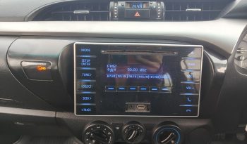 REVO PRE 2019 2.4E AT DOUBLE CAB WHITE  3965 full