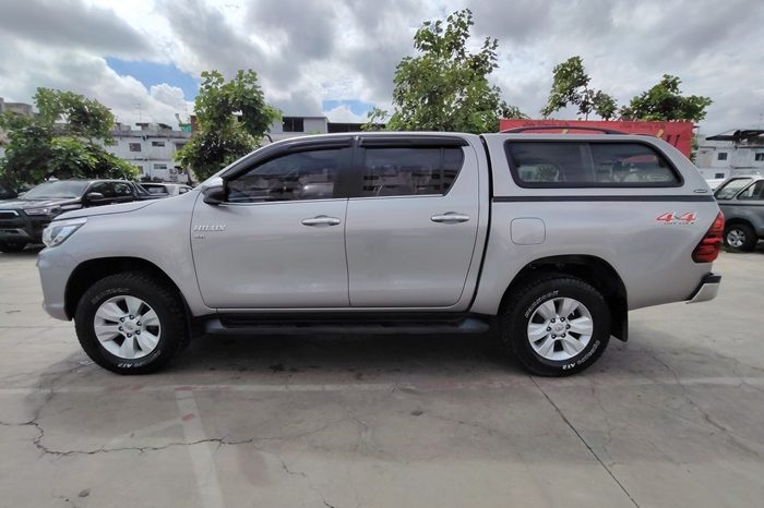 REVO 4WD 2020 2.8G AT DOUBLE CAB SILVER  9030 full