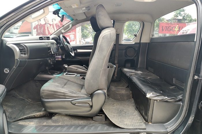 REVO PRE 2020 2.4E AT SMART CAB BLACK  951 full