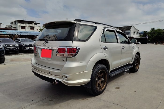 TOYOTA 4WD 2006 2.7V AT FORTUNER SILVER  1257 full