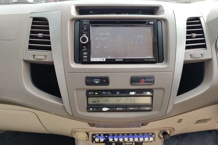 TOYOTA 4WD 2006 2.7V AT FORTUNER SILVER  1257 full
