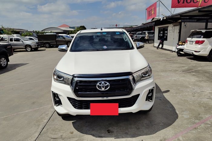 REVO PRE 2018 2.4E AT DOUBLE CAB WHITE  769 full