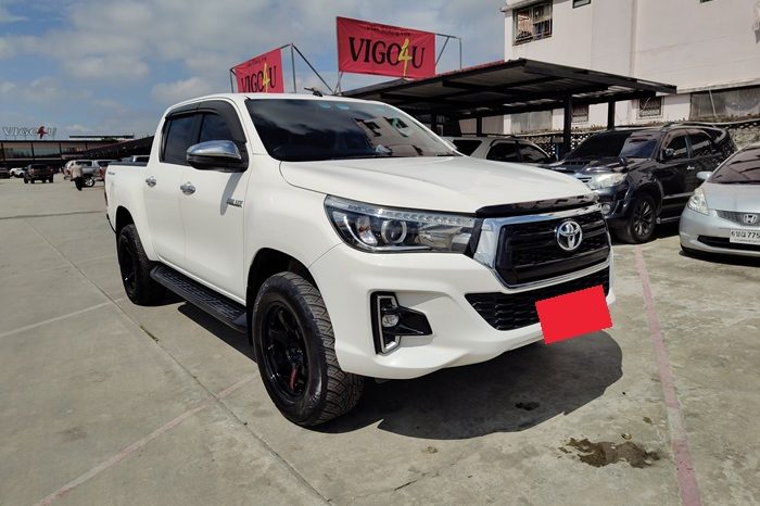 REVO PRE 2018 2.4E AT DOUBLE CAB WHITE  769 full