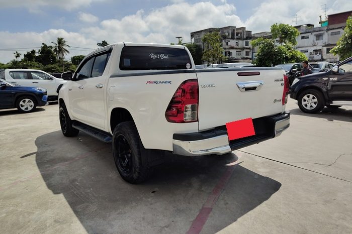 REVO PRE 2018 2.4E AT DOUBLE CAB WHITE  769 full