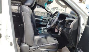 REVO PRE 2018 2.4E AT DOUBLE CAB WHITE  769 full