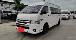 TOYOTA 2WD 2018 3.0 MT COMMUTER WHITE  1666