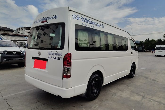 TOYOTA 2WD 2018 3.0 MT COMMUTER WHITE  1666 full