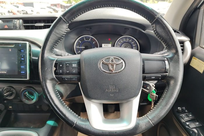 REVO 4WD 2020 2.4E MT SMART CAB SILVER  6290 full