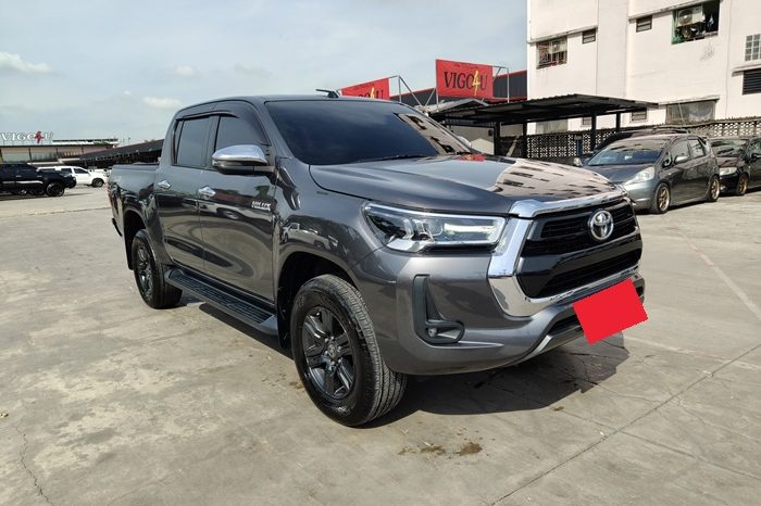 REVO PRE 2022 2.4E AT DOUBLE CAB DARK GREY  1459 full