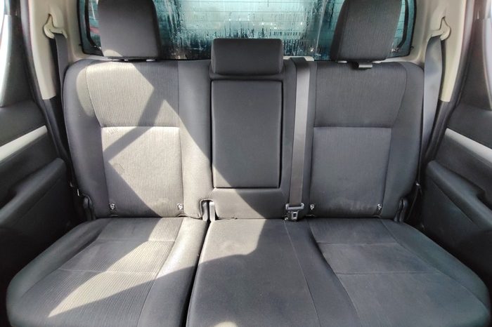 REVO 4WD 2021 2.4E MT DOUBLE CAB SILVER  130 full