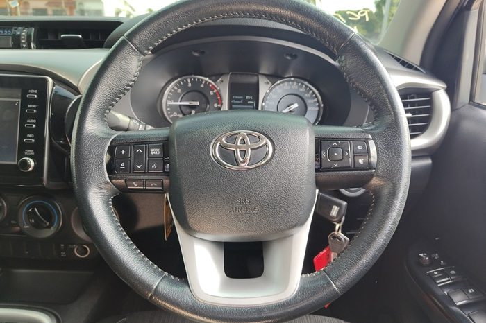 REVO 4WD 2021 2.4E MT DOUBLE CAB SILVER  130 full