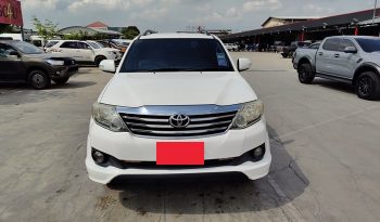 TOYOTA 2WD 2013 2.7V AT FORTUNER WHITE  30 full