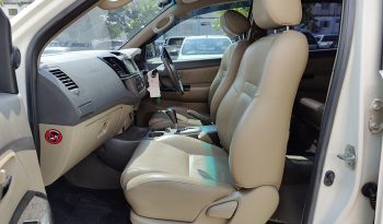 TOYOTA 2WD 2013 2.7V AT FORTUNER WHITE  30 full