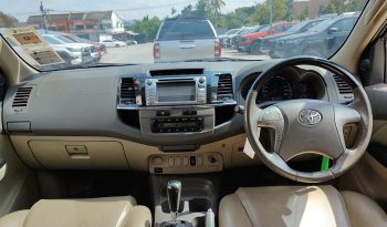 TOYOTA 2WD 2013 2.7V AT FORTUNER WHITE  30 full