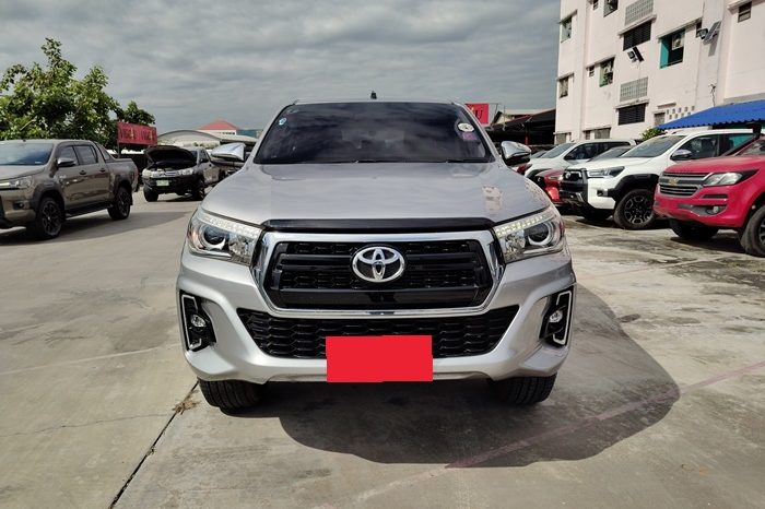 REVO PRE 2018 2.4E AT DOUBLE CAB SILVER  1773 full
