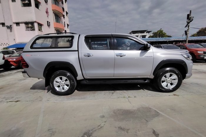 REVO PRE 2018 2.4E AT DOUBLE CAB SILVER  1773 full