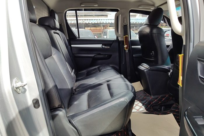 REVO PRE 2018 2.4E AT DOUBLE CAB SILVER  1773 full