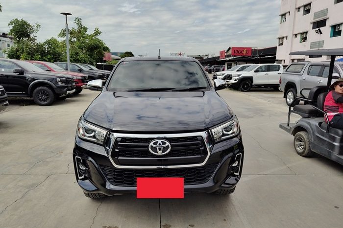 REVO PRE 2019 2.4E AT DOUBLE CAB BLACK  6590 full