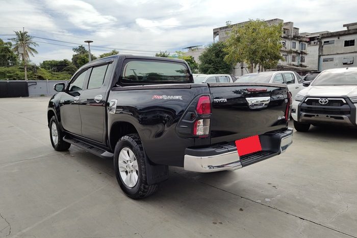 REVO PRE 2019 2.4E AT DOUBLE CAB BLACK  6590 full