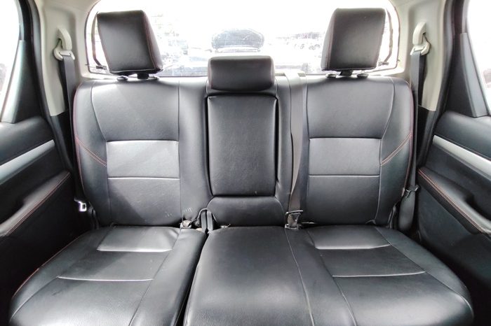 REVO PRE 2019 2.4E AT DOUBLE CAB BLACK  6590 full