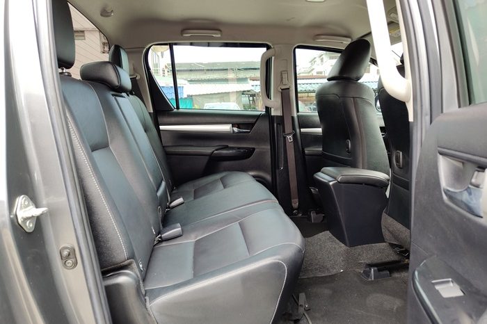 REVO 4WD 2021 2.4 MID AT DOUBLE CAB DARK GREY  4286 full