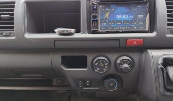 TOYOTA 2WD 2019 3.0 MT COMMUTER SILVER  3296 full