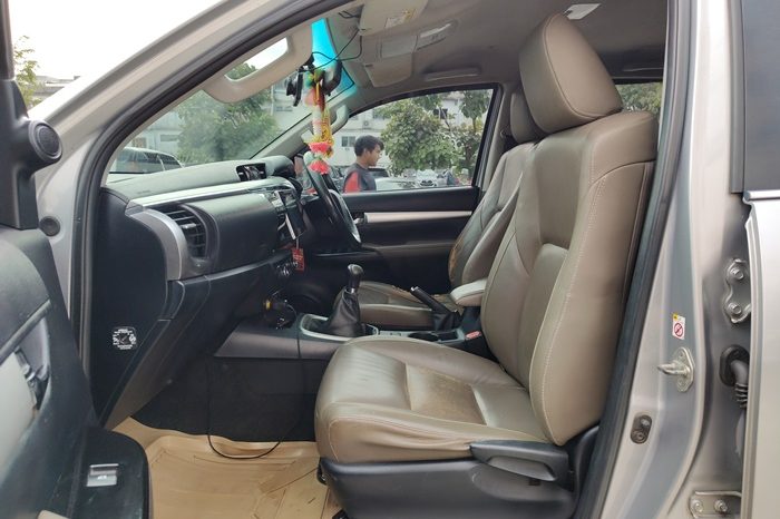 REVO 4WD 2015 2.8G MT DOUBLE CAB SILVER  5026 full