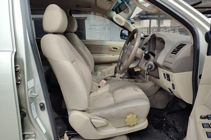 VIGO 4WD 2008 2.7G AT DOUBLE CAB SILVER  3879 full