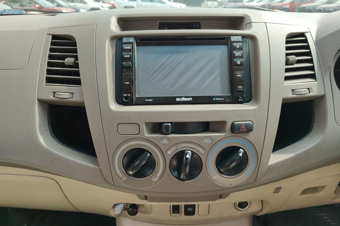 VIGO 4WD 2008 2.7G AT DOUBLE CAB SILVER  3879 full