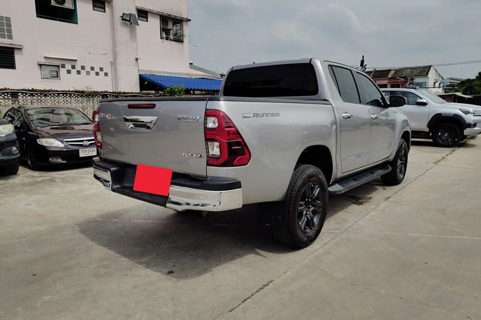 REVO PRE 2020 2.4E AT DOUBLE CAB SILVER  9030 full