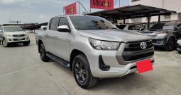 REVO PRE 2020 2.4E AT DOUBLE CAB SILVER  1037