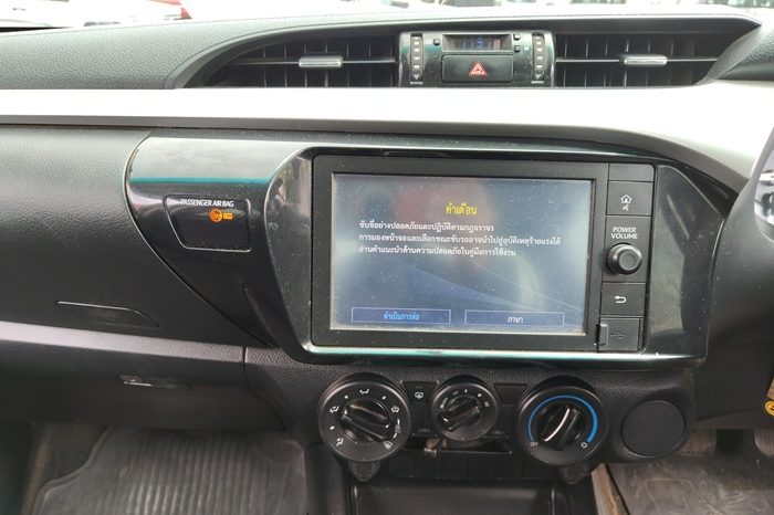 REVO PRE 2020 2.4E AT DOUBLE CAB SILVER  1037 full