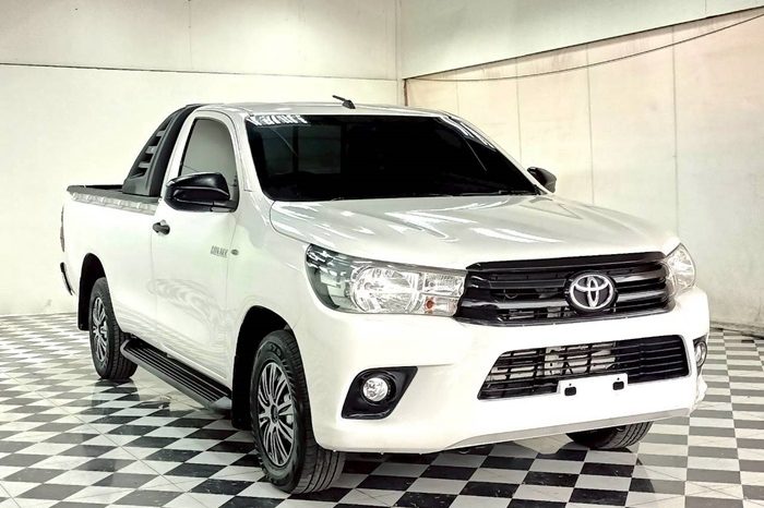 REVO 2WD 2020 2.4J MT STANDARD WHITE  3144 full