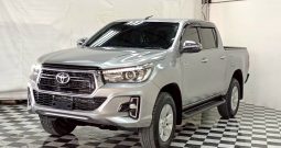 REVO PRE 2020 2.4G AT DOUBLE CAB SILVER  378