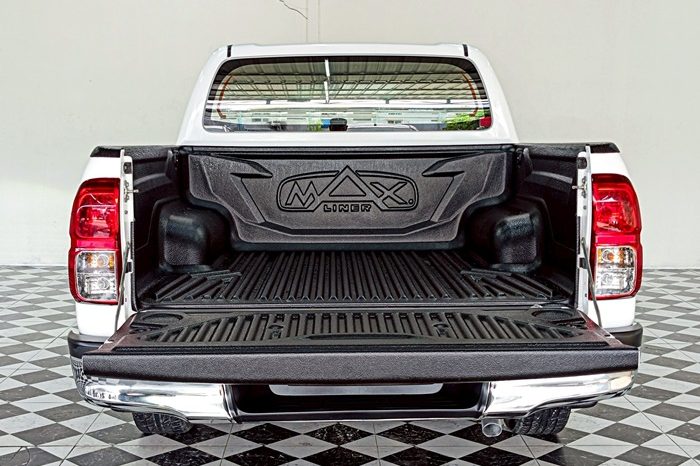 REVO 2WD 2022 2.4E AT DOUBLE CAB WHITE  4873 full