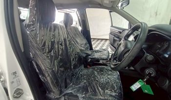 REVO 2WD 2022 2.4E AT DOUBLE CAB WHITE  5466 full