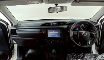 REVO 2WD 2022 2.4E AT DOUBLE CAB WHITE  5466 full