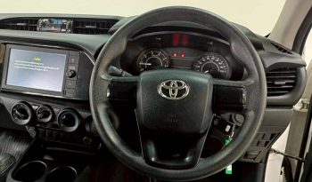 REVO 2WD 2022 2.4E AT DOUBLE CAB WHITE  5466 full