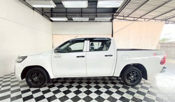 REVO 2WD 2022 2.4E AT DOUBLE CAB WHITE  5466 full